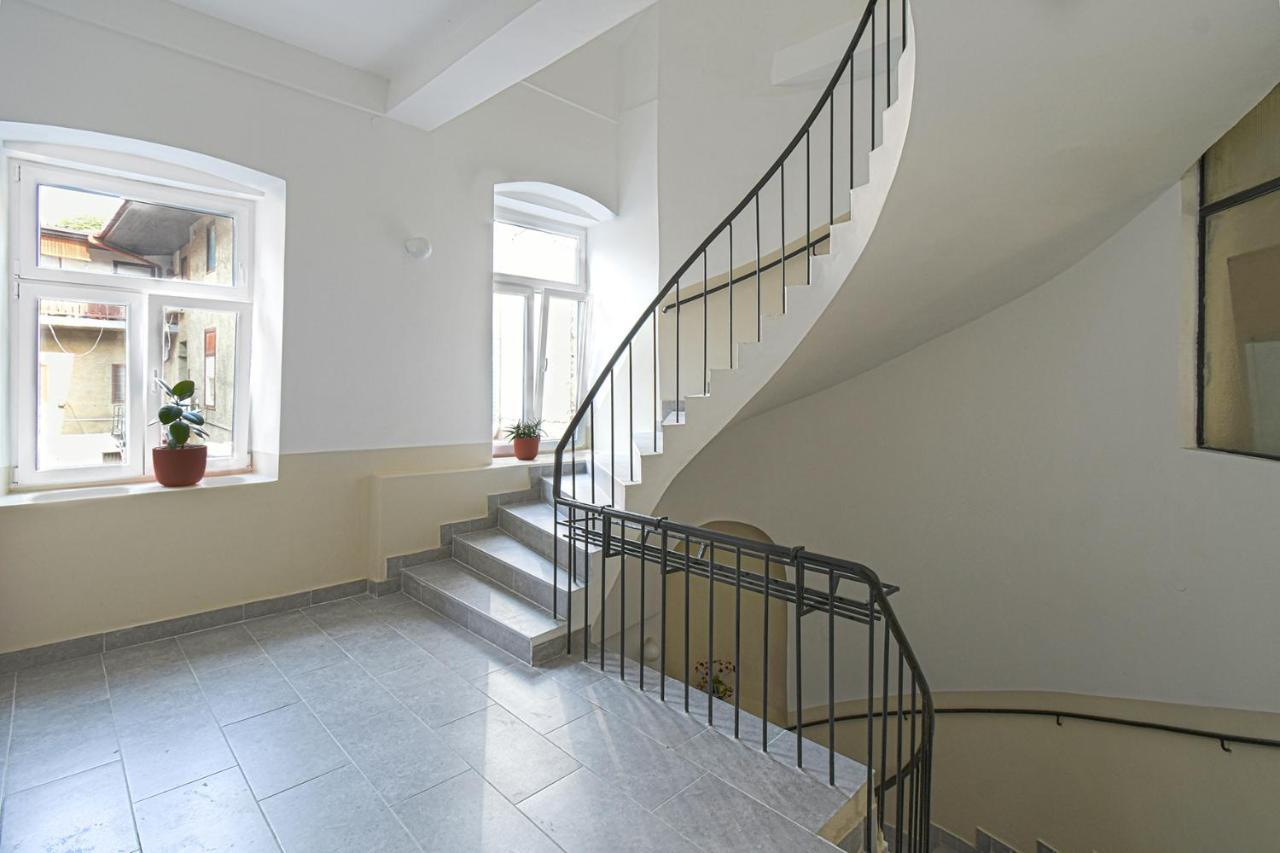 F9 And New F9 Appartement Zagreb Buitenkant foto