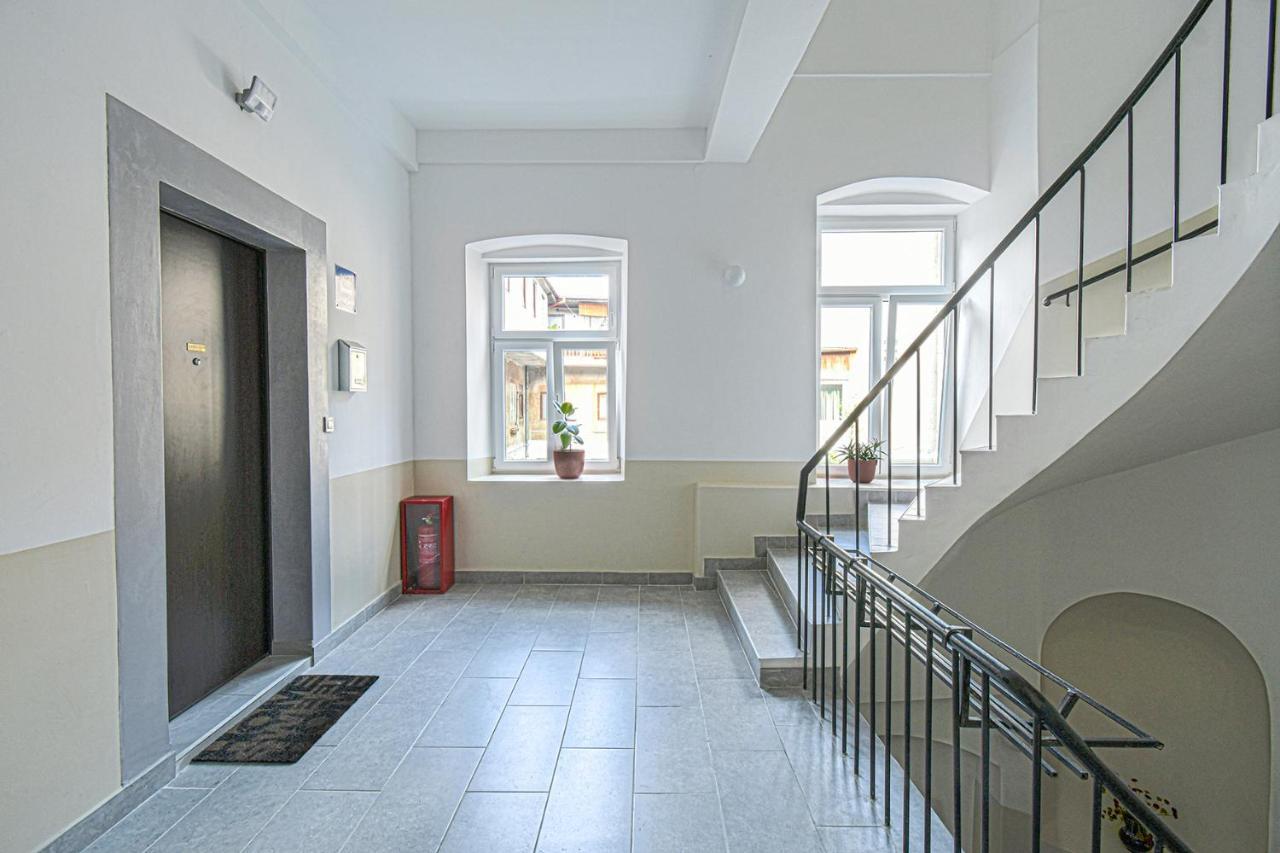 F9 And New F9 Appartement Zagreb Buitenkant foto